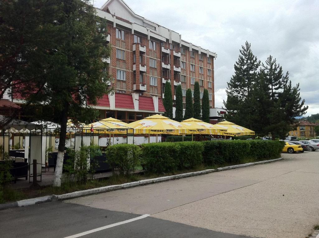 Petrosani Camere De Inchiriat - Hotel Petroshani Srl Exterior photo